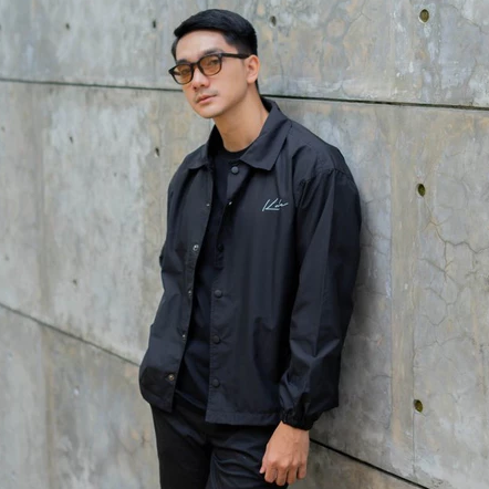 Jaket Coach