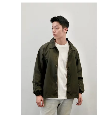 Jaket Coach
